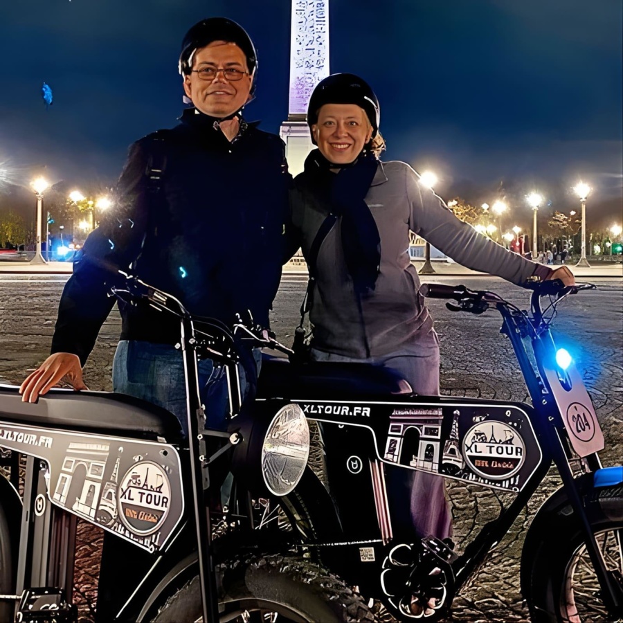 Night / Sunset Tour of Paris in Electric Bike