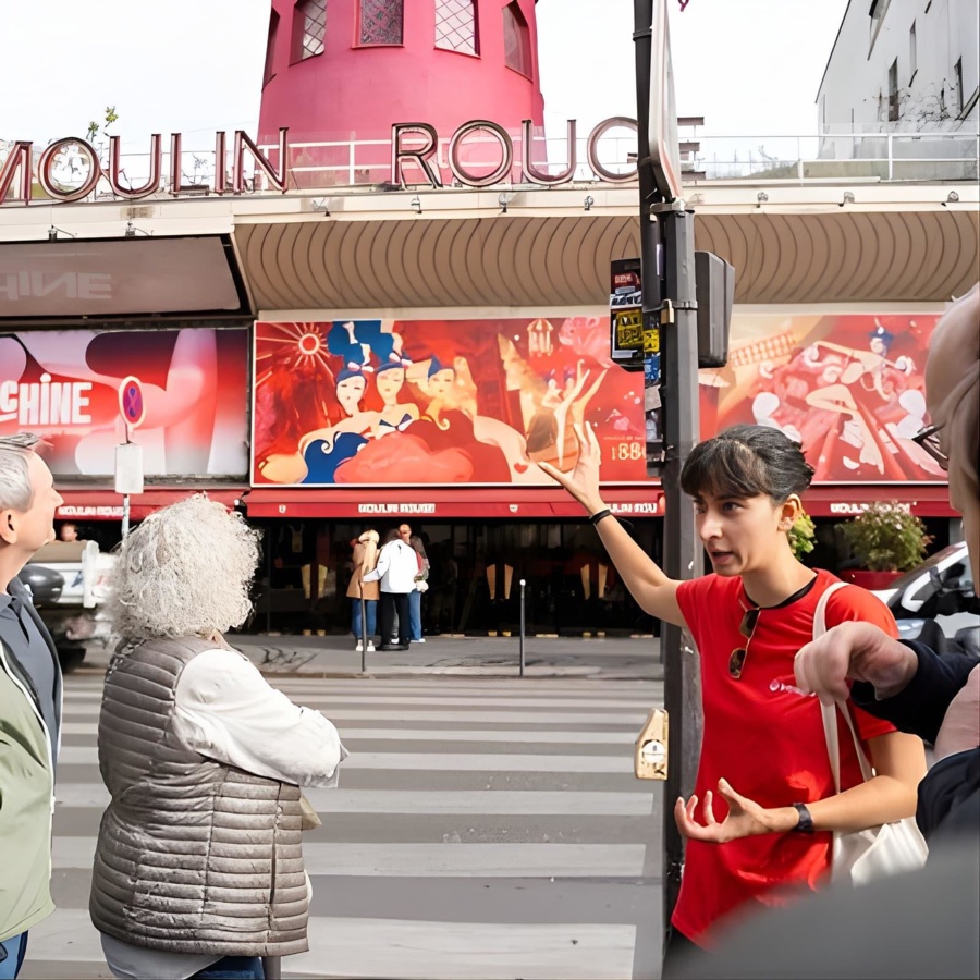 Paris: Discover Hidden Montmartre on a Walking Tour