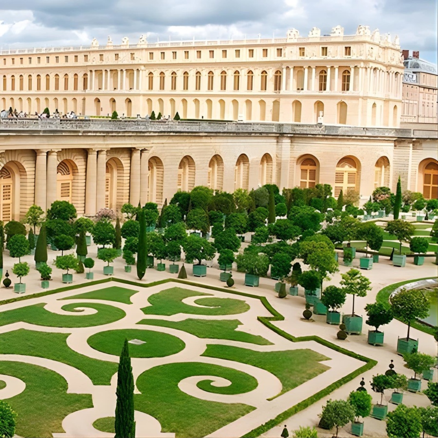 Excursion to Versailles by train with entrance to the Palace and Gardens