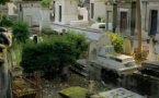 Paris: Haunted Père Lachaise Cemetery Guided Tour