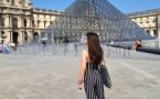 Louvre Guided Tour with an Artist (6ppl Max & Entry incl.)