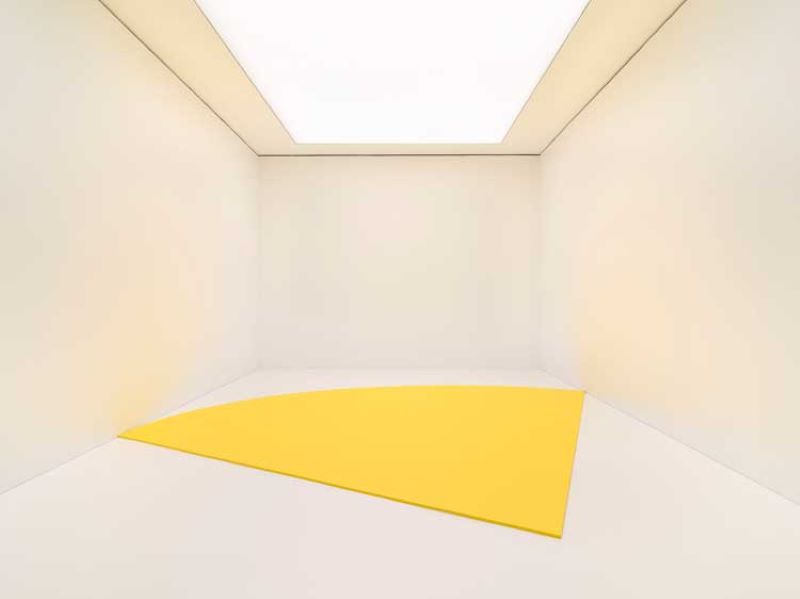 Une de ses peintures, Yellow Curve, qui permet de cerner l'utilisation qu'il fait des couleurs © La Fondation Louis Vuitton