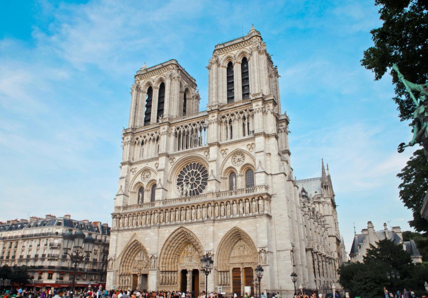 Notre-Dame de Paris réouvre ses portes en décembre © Adrienn