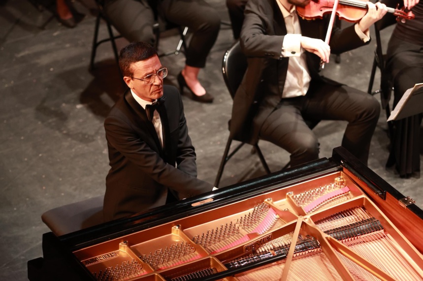 Omar Harfouch : Un Concert pour la Paix au Théâtre des Champs-Élysées - Paris © Daniel Topic