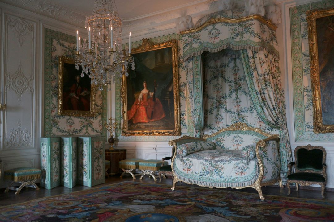 Le Château de Versailles était auparavant la résidence royale © Finn