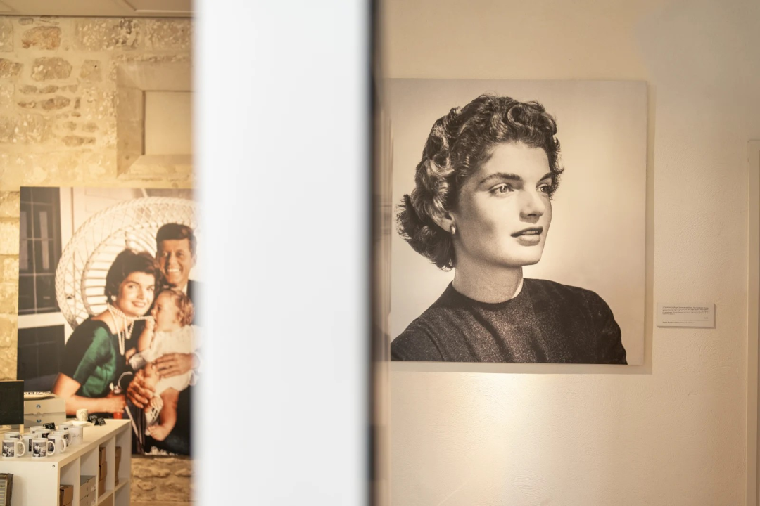 En raison de son succès l'exposition sur Jackie Kennedy est prolongée © Fever