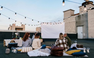 Le Cinéma en Plein Air à Paris : Un Hommage au Sport